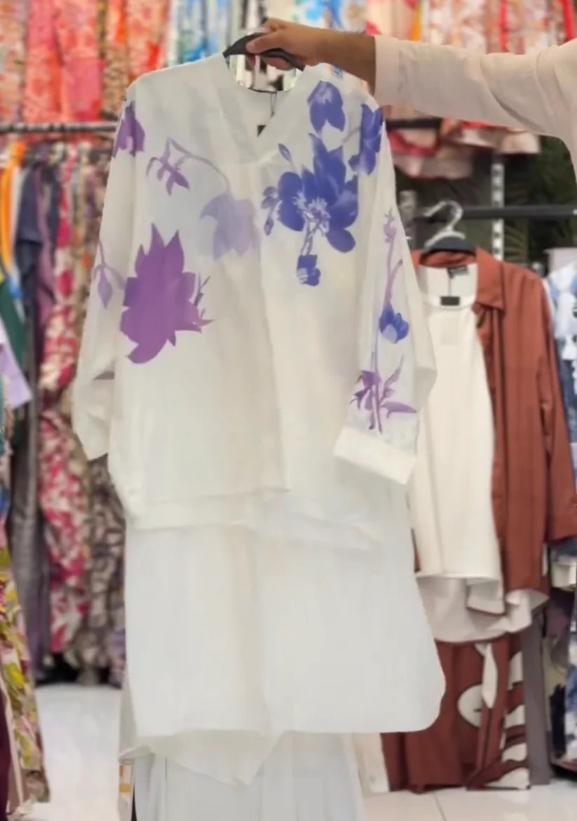 Women floral printed kurta set, summer lawn outfit for women, loose fit long shirt with matching trousers, casual eastern wear, stylish two piece dress, trendy daily wear outfit 04