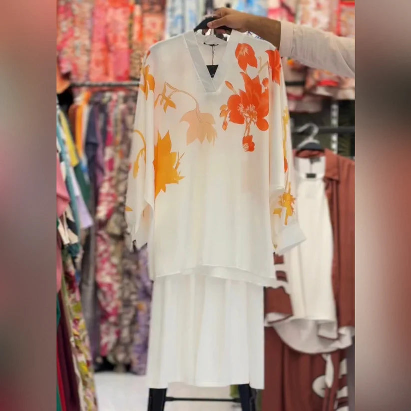 Women floral printed kurta set, summer lawn outfit for women, loose fit long shirt with matching trousers, casual eastern wear, stylish two piece dress, trendy daily wear outfit 01